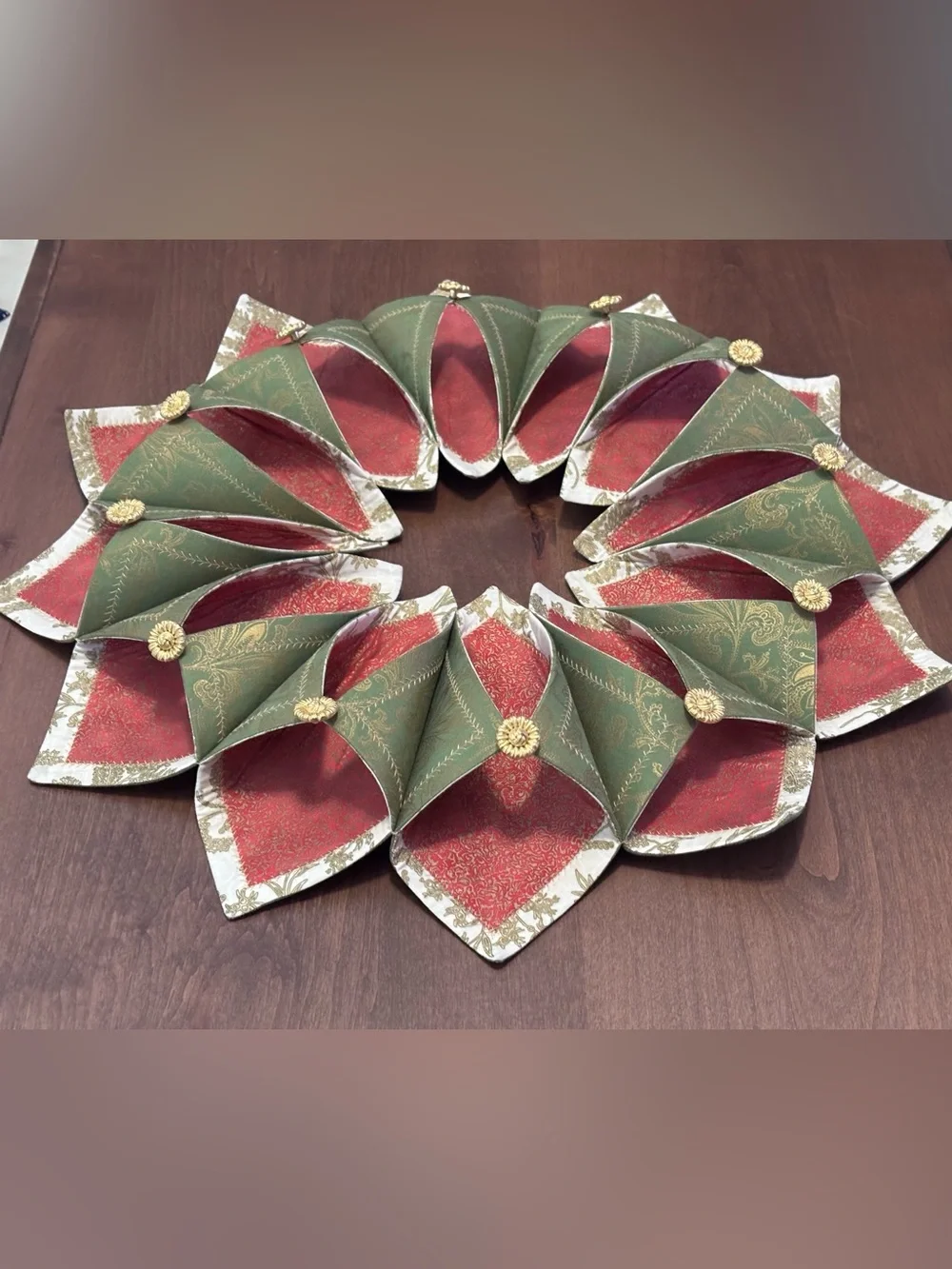 Hand Crafted Fold n’ Stitch Holiday Wreath/Table Centerpiece